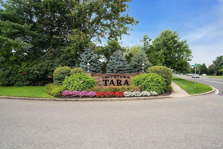 121 Scarlett Drive