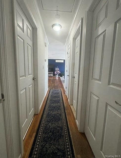 121 W Lake Drive