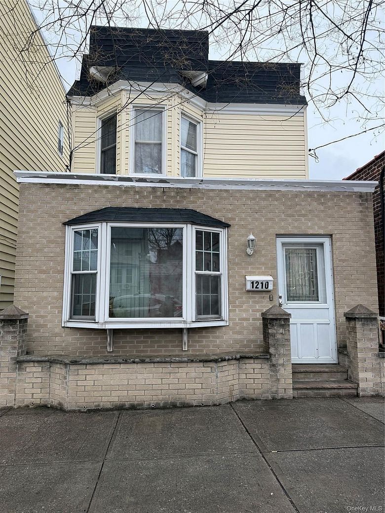 1210 Havemeyer Avenue