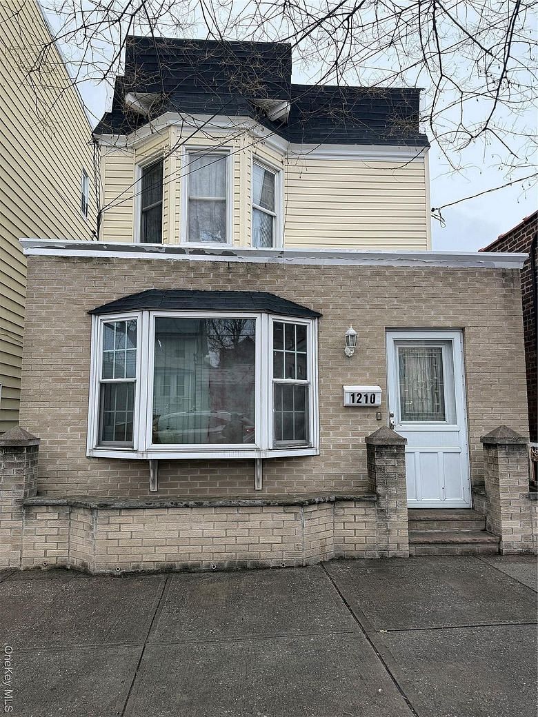 1210 Havemeyer Avenue