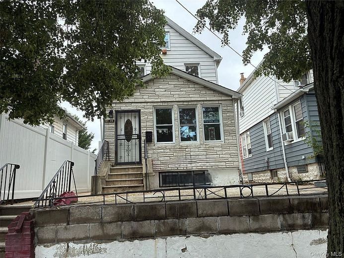 12105 Linden Boulevard