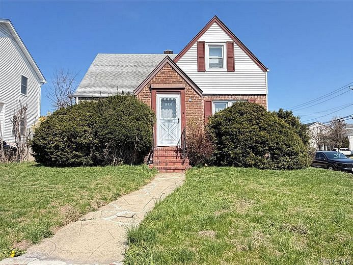 1217 Hillside Avenue