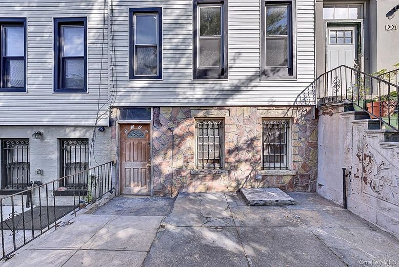 1219 Decatur Street