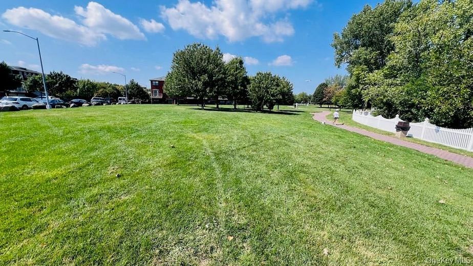 122-10 Powell Cove Blvd #A