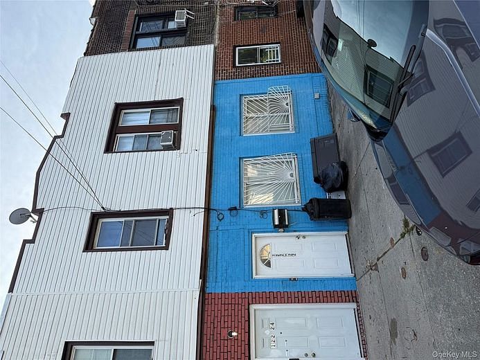 122-22 Nellis Street