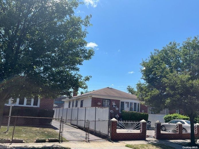 122-66 Nellis Street