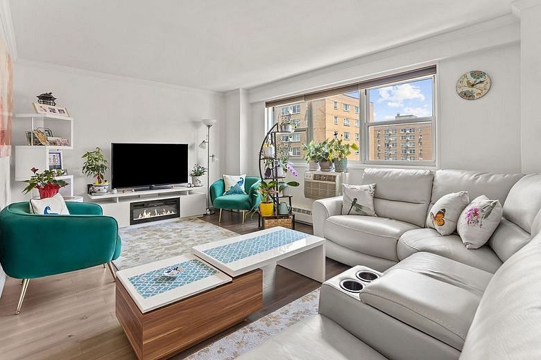 122 Ashland Place #12D