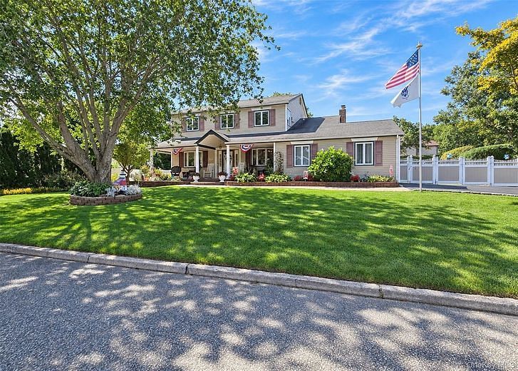 122 Evergreen Avenue