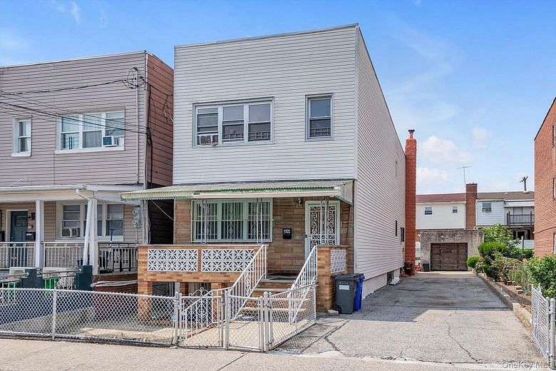 1222 E 92nd Street