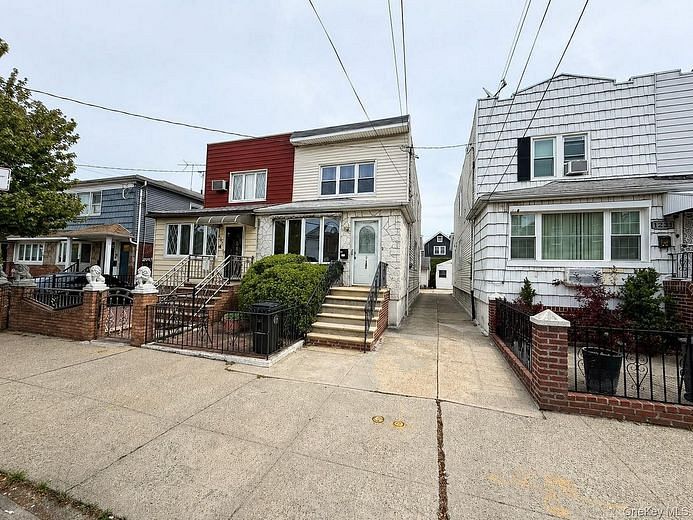 1223 E 89th Street