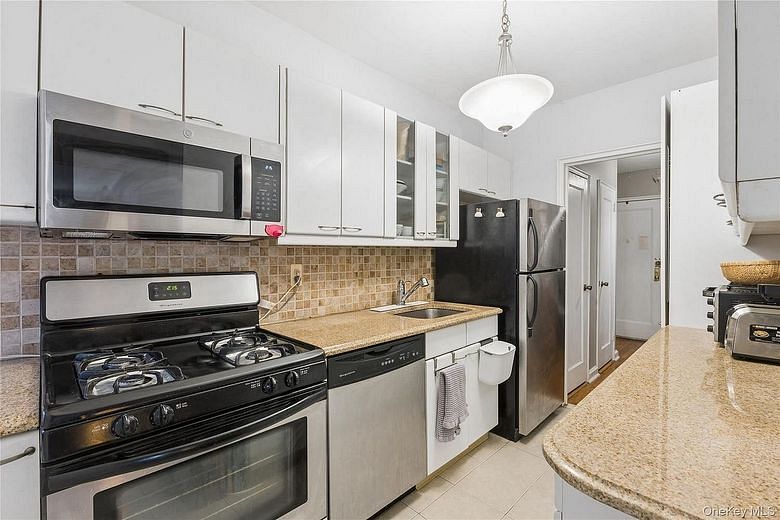123-35 82 Road #5M