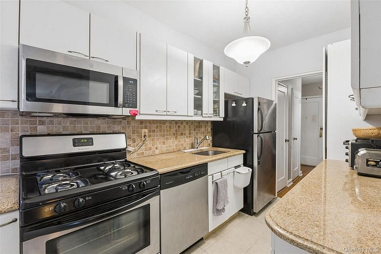 123-35 82 Road #5M