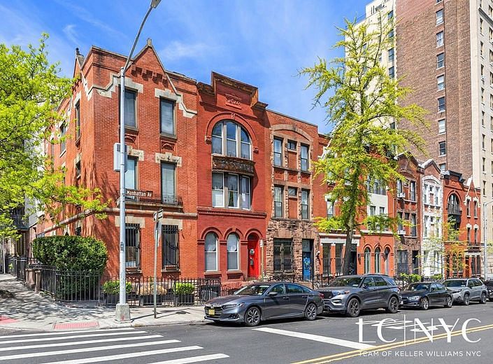 123 Manhattan Avenue