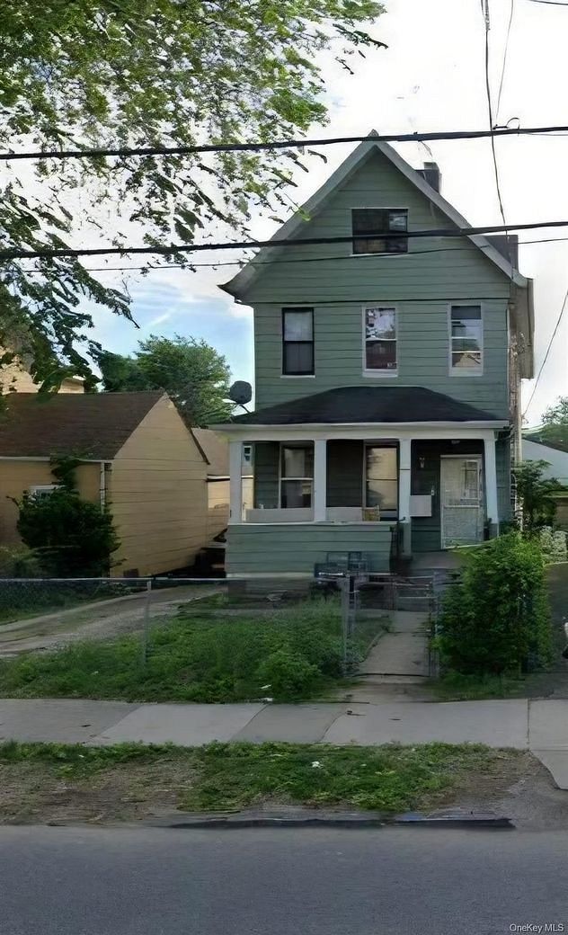 124 S 11th Avenue