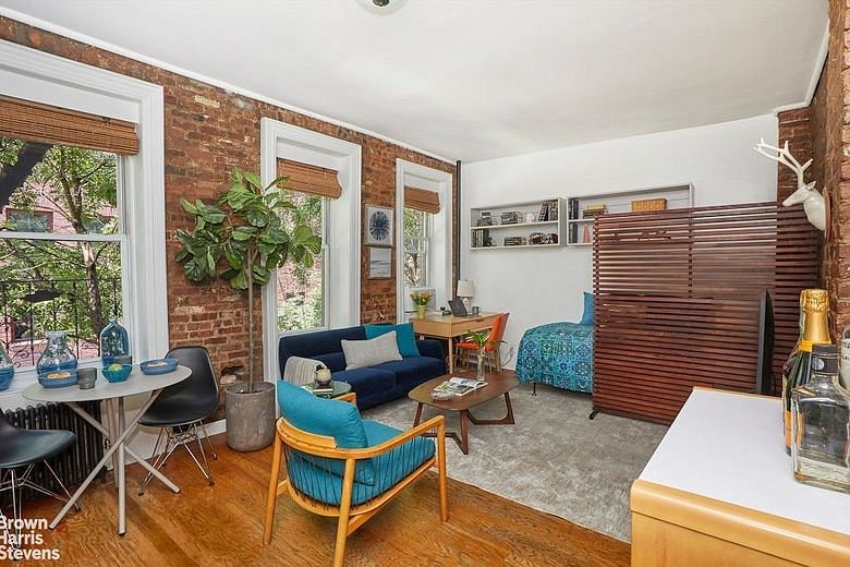 124 Thompson Street #9