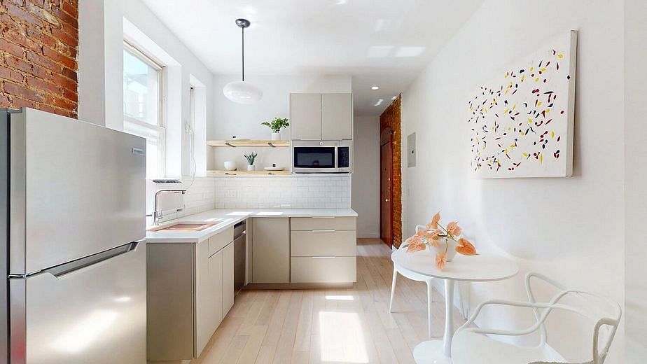 124 Thompson Street #APT30