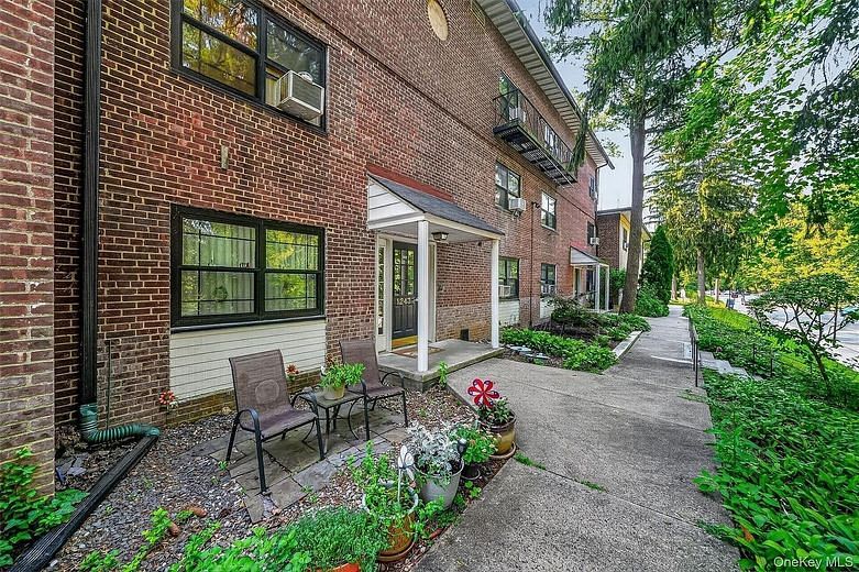 1243 California Road #2R