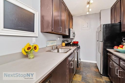 Image 1 of 7 for 245 East 54th Street #3N in Manhattan, New York, NY, 10022