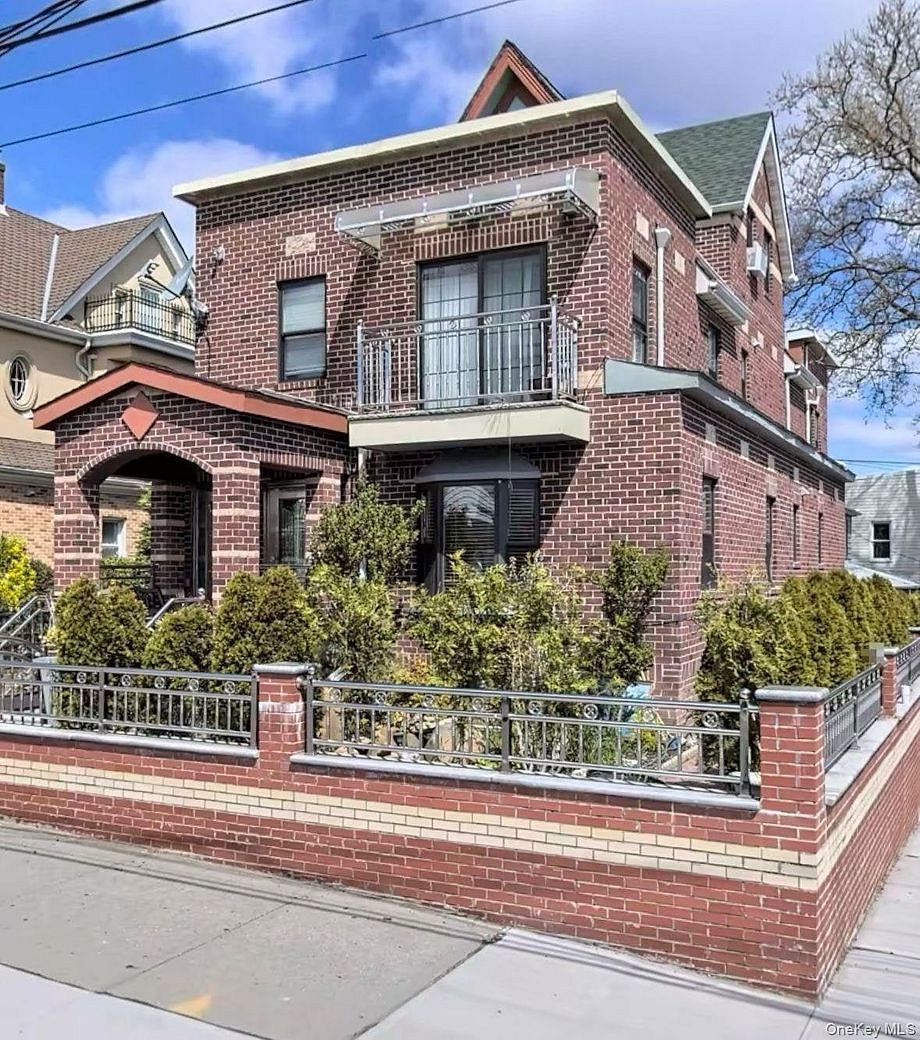 125-19 14th Avenue