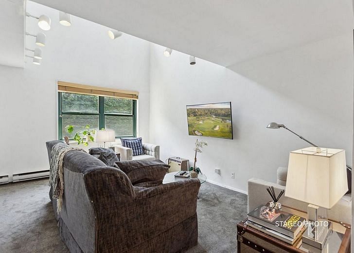 125 Barrow Street #4B