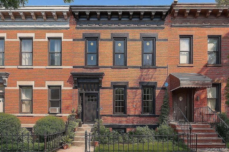 125 Beadel Street
