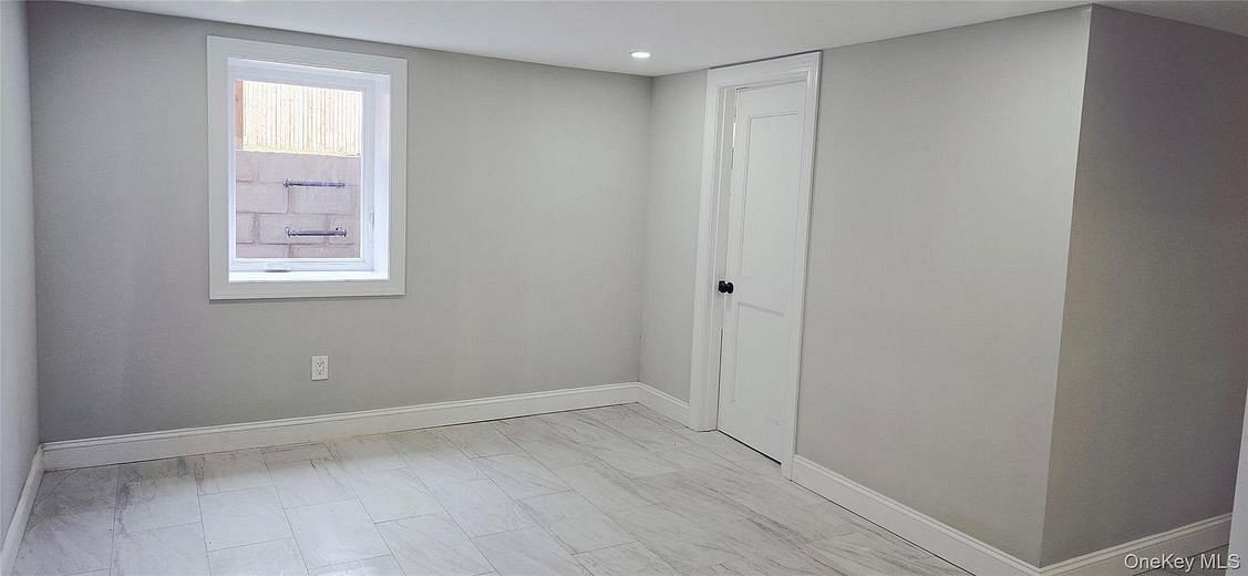 125 Burlington Avenue