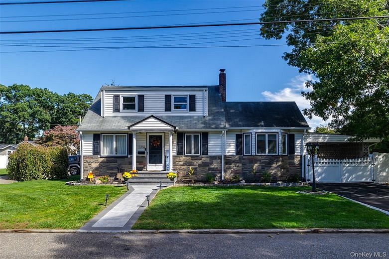 125 Carroll Avenue