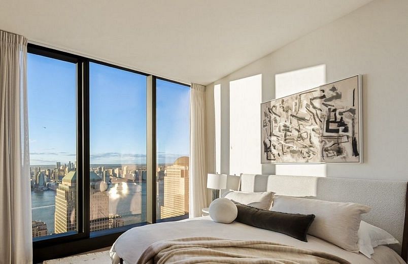 125 Greenwich Street #61F