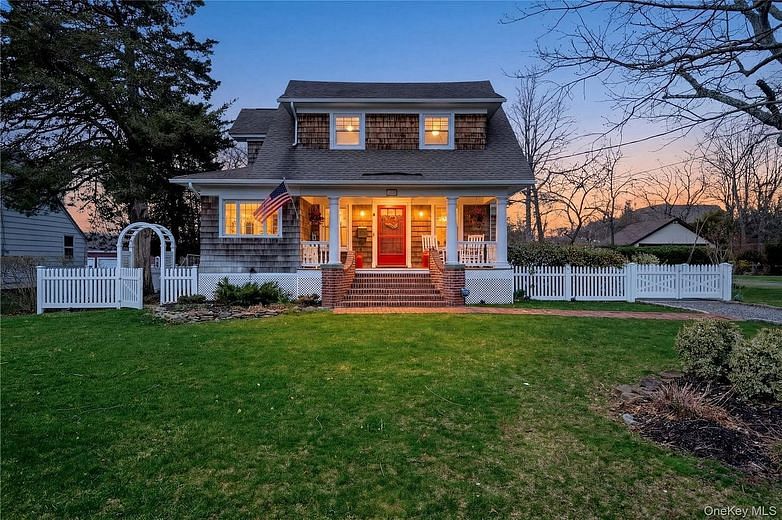 125 S Bayview Avenue