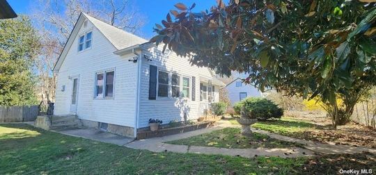 Image 1 of 16 for 125 Woodland Drive in Long Island, Mastic Beach, NY, 11951