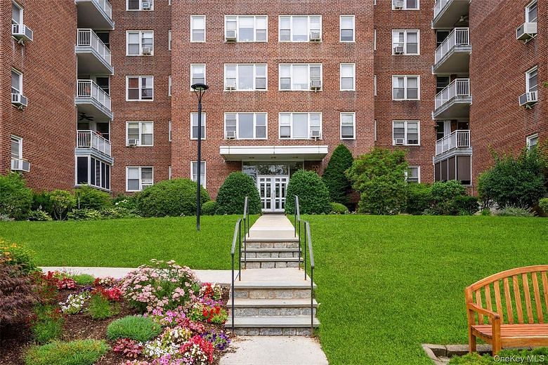 1255 North Avenue #B6P