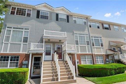 Image 1 of 35 for 126 Beacon Lane #68 in Bronx, NY, 10473