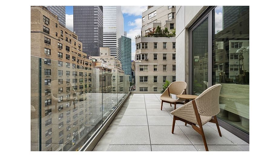 126 East 57th Street #1502