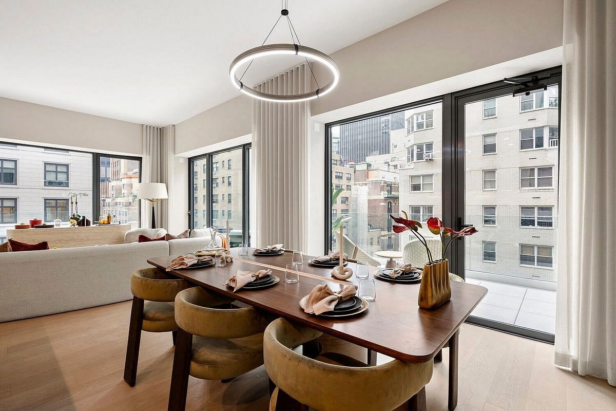 Image 1 of 24 for 126 East 57th Street #2403 in Manhattan, NEW YORK, NY, 10022