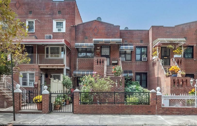 1260 E 84th Street