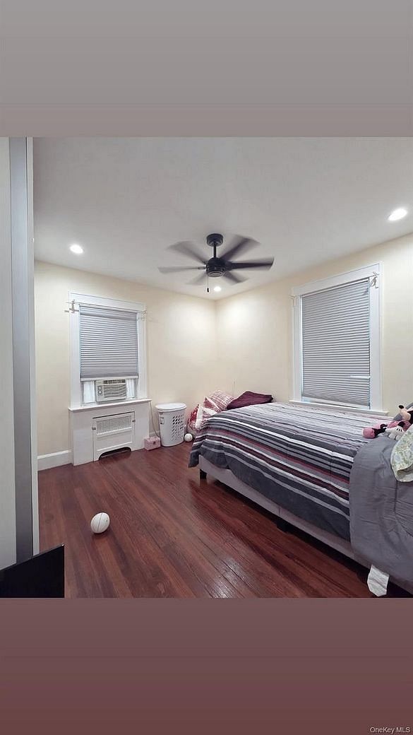 127 Hempstead Avenue