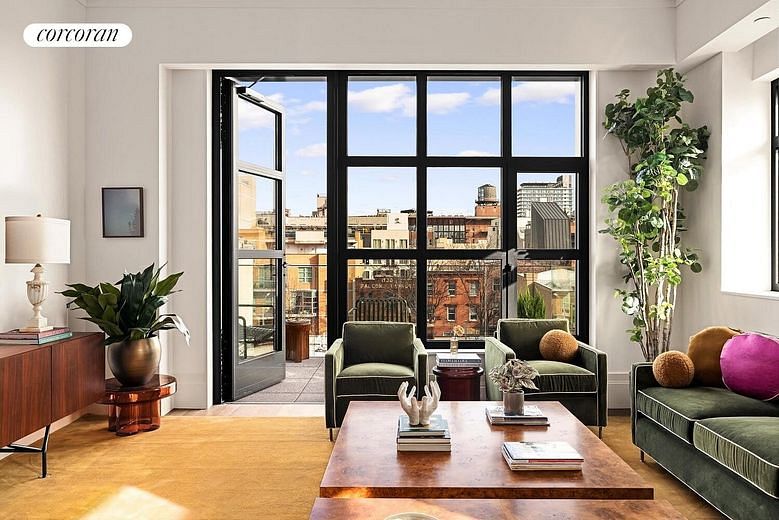 127 Kent Avenue #4G