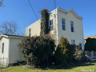 Image 1 of 16 for 127 N 5th Street in Long Island, Lindenhurst, NY, 11757