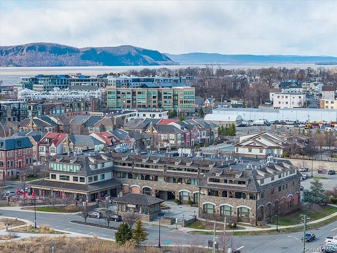 127 W Main Street #205