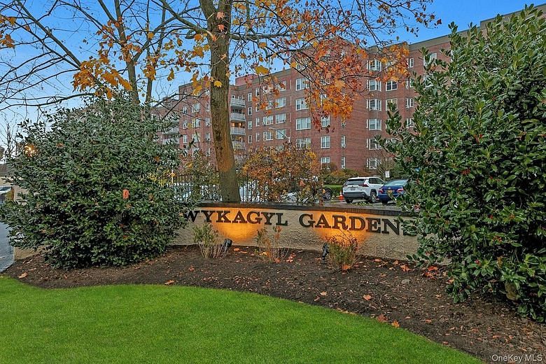 1273 North Avenue #1F-8