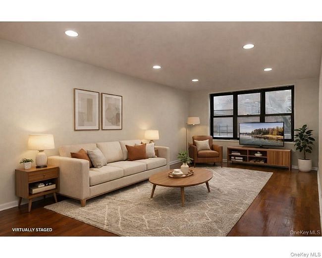 1275 E 51st Street #3Y