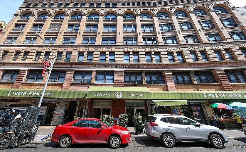 128 Mott Street #302