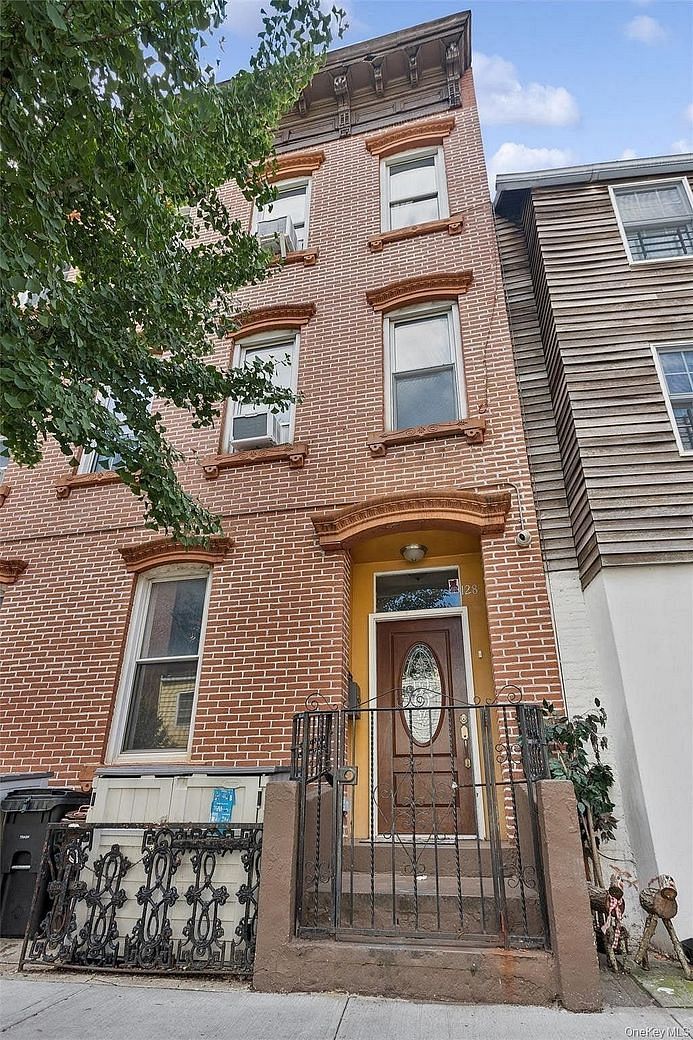 128 N 1st Street