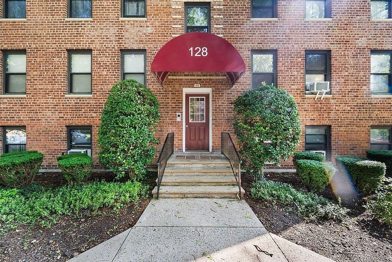 128 Richbell Road #B4