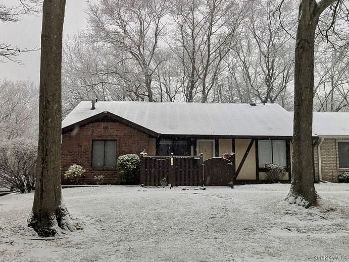 128 Sagamore Hills Drive