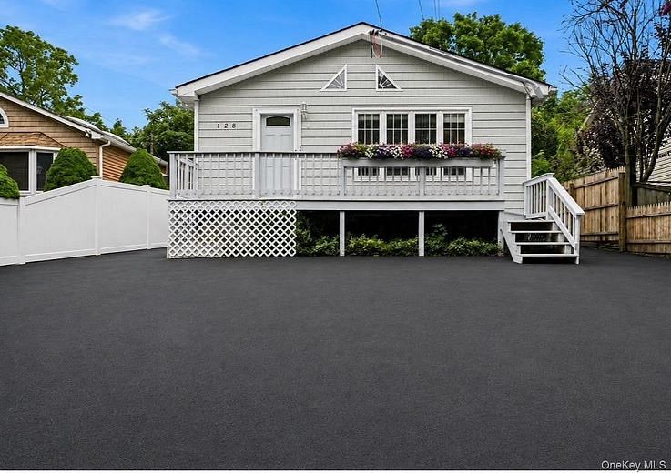 128 Walnut Road
