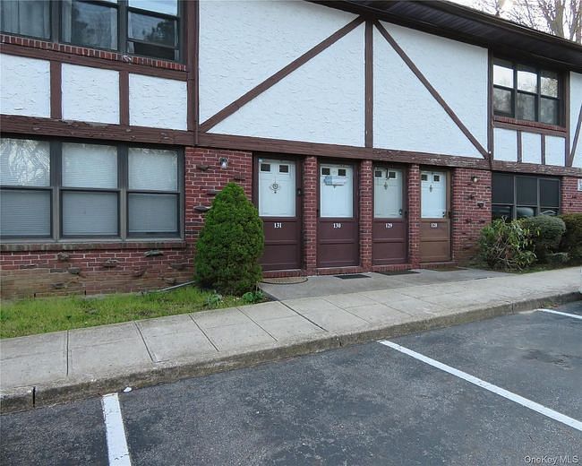 129 Bailey Court #129