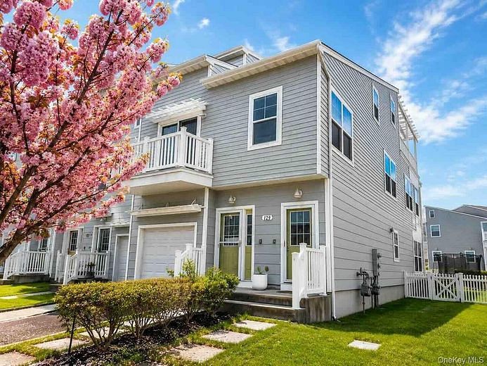 129 Beach 62nd Street