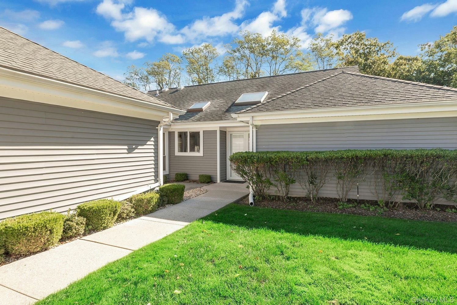 129 Captains Court
