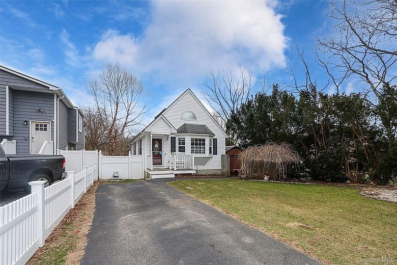 129 Norwalk Avenue #A